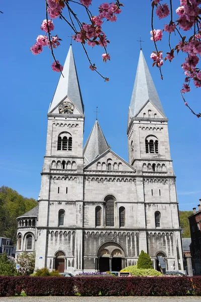 Kyrkan av Saint Remaclus — Stockfoto