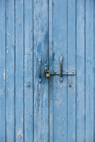 Blauw Geschilderde Deuren Met Hangslot Deurklink — Stockfoto