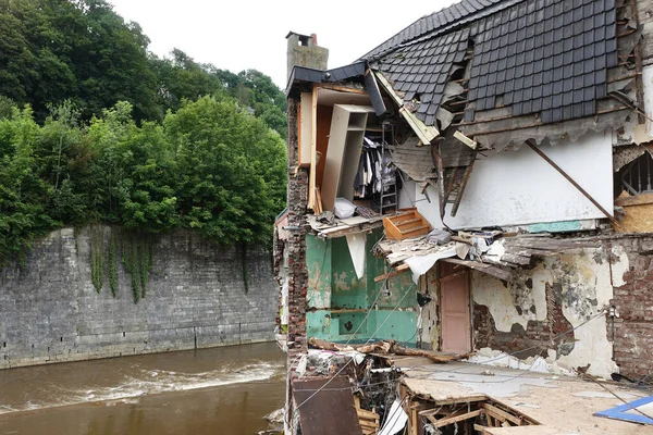 Pepinster Wallonia Belgie Června 2021 Poškozený Zborcený Dům Ohybu Řeky — Stock fotografie