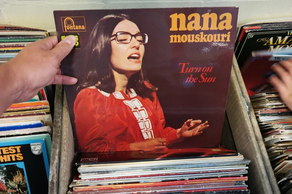 Nana Mouskouri — Stock Photo, Image