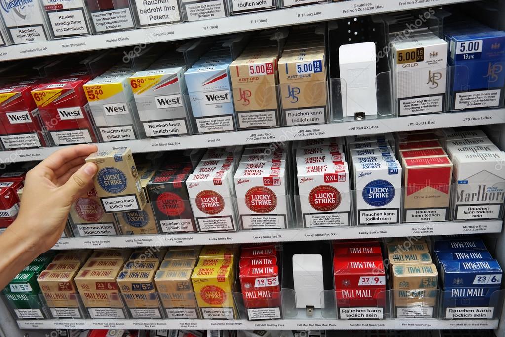 Buying Cigarettes Stock Editorial Photo © defotoberg 83696688