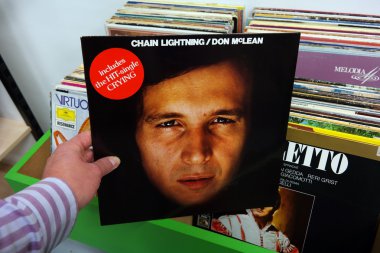 Don Mclean albümü zinciri yıldırım