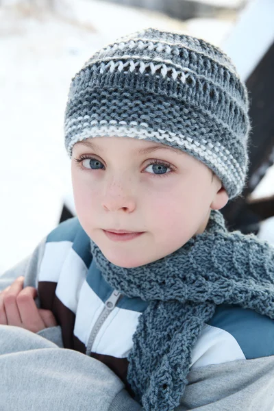 Menino da neve — Fotografia de Stock