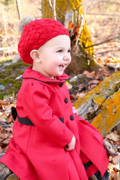 Chica en rojo —  Fotos de Stock