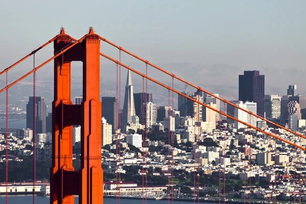 San Francisco with the Golden Gate bridge — Stock Photo, Image