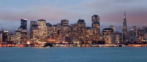 San Francisco Innenstadt in der Nacht — Stockfoto