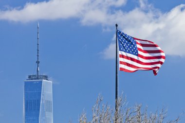 New York, ABD-özgürlük Kulesi aşağı Manhattan ve bize bayrak