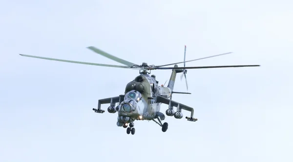 Kampfflugzeuge der tschechischen Armee - Hubschrauber mi24v — Stockfoto