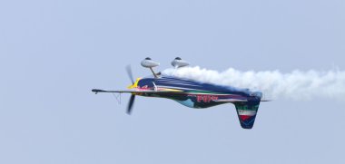 Peter Besenyei Airshow Macaristan 'Gün Yayında
