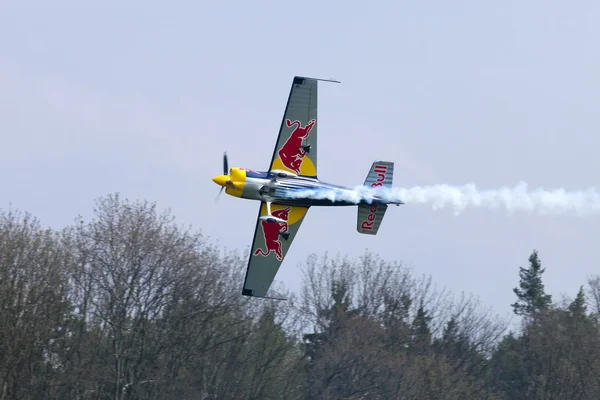 Peter Besenyei from Hungary on the Airshow "The Day on Air" — Stock Photo, Image