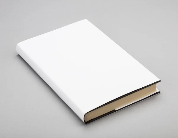 Livro em branco capa branca 5,5 x 8 in — Fotografia de Stock