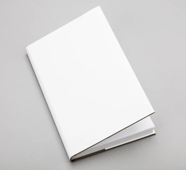 Blank book white cover 5,5 x 8,8 in — Stock Photo, Image