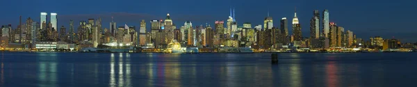 NEW YORK CITY, USA - October 4, 2011: New York panorama from Upt — Stockfoto