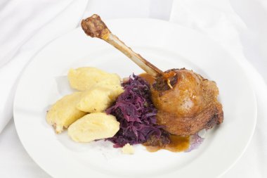 fırında ördek bacak