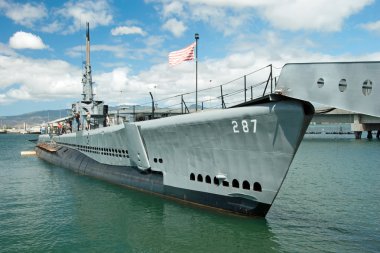 Oahu, Hi - 20 Eylül 2011 - Uss kel balık denizaltı Oahu 20 Eylül 2011 tarihinde Pearl Harbor müzesinde. Pearl Harbor Japon İmparatorluğu tarafından getirilen 1941 Amerika Birleşik Devletleri'nde Dünya Savaşı saldırı