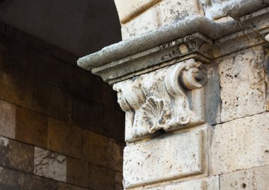 Bir Ortaçağ Roma bina antika parça