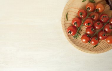 kiraz domates ahşap pansiyon yığın tam Üstten Görünüm 