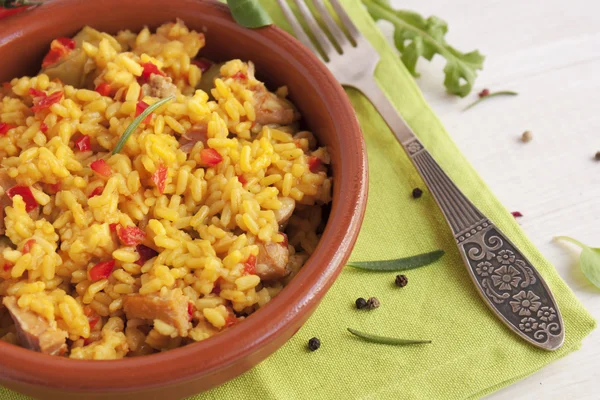 İspanyol paella bir kil plaka