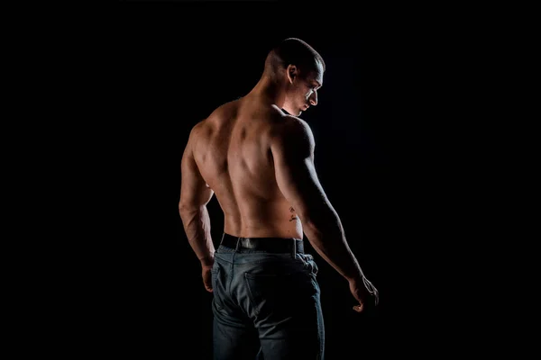 Αθλητισμός Και Γυμναστική Άντρας Μυώδες Σώμα Αθλητικός Bodybuilder Θέτουν — Φωτογραφία Αρχείου