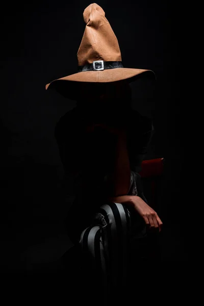 Sihirbaz Kostümü Giymiş Bir Kadın Modelin Stüdyo Görüntüsü — Stok fotoğraf