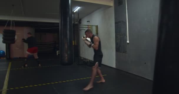 Trening Kick Box Workami Bokserskimi — Wideo stockowe