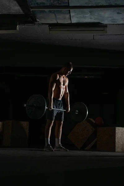 Silhueta Atleta Sem Camisa Forte Ajuste Que Faz Agachamentos Conceito — Fotografia de Stock