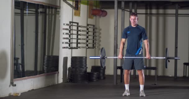 Entrenamiento Fitness Crossfit Gimnasio — Vídeos de Stock