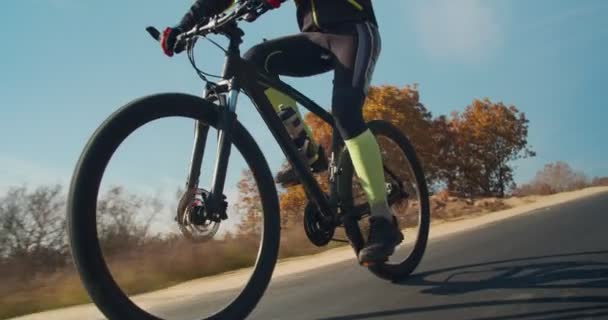 Vista Perto Ciclista Campo — Vídeo de Stock