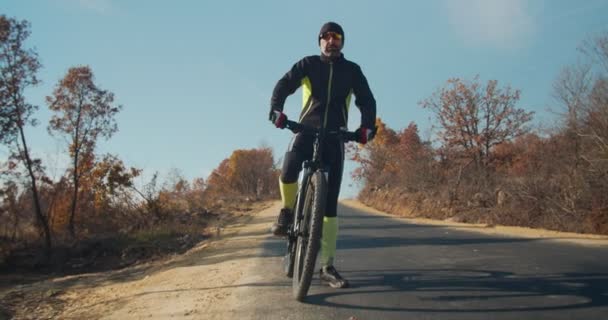Biciclist Echitatie Drumul Tara — Videoclip de stoc