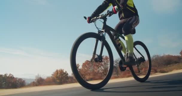 Vedere Aproape Unui Biciclist Mediul Rural — Videoclip de stoc