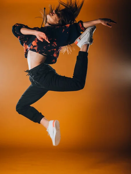 Movimientos Baile Realizados Por Una Bailarina Acrobática Flexible —  Fotos de Stock