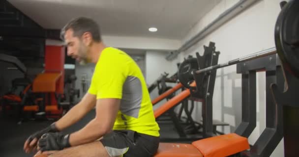 Haltérophilie Homme Dans Salle Gym — Video