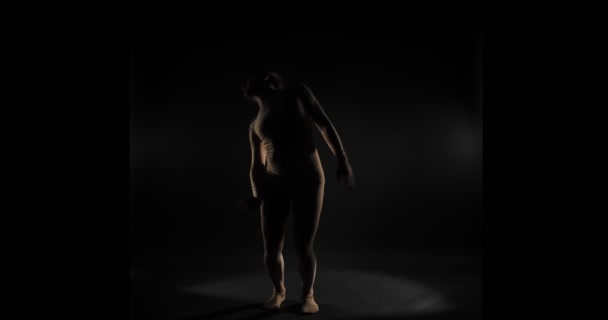 Танцор Танцует Марионетка Замедленной Съемке — стоковое видео