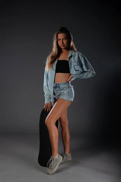 Attractive Skater Girl Posing Her Skateboard Isolated Studio Photo Dark — Stock Photo, Image