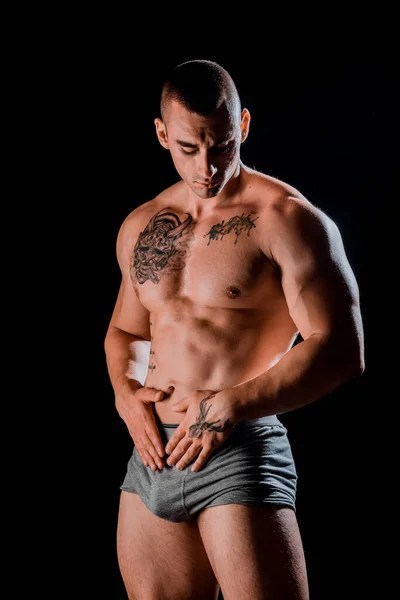 Culturista Posando Hermoso Chico Deportivo Poder Masculino Hombre Musculoso Fitness —  Fotos de Stock