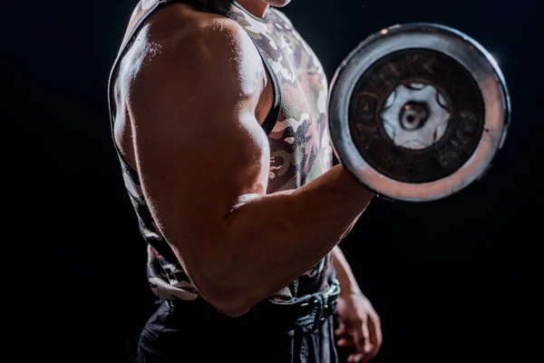 Brutal Sexig Stark Bodybuilder Atletisk Fitness Man Pumpa Upp Muskler — Stockfoto