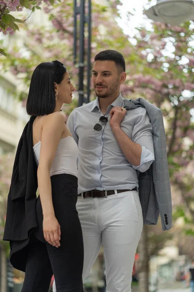 Hermosa Pareja Negocios Están Hablando Empresa — Foto de Stock