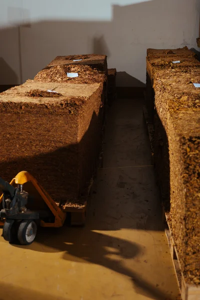 Armazém da fábrica de tabaco — Fotografia de Stock