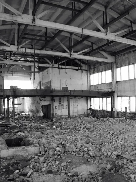 Inside verwoeste fabriek — Stockfoto