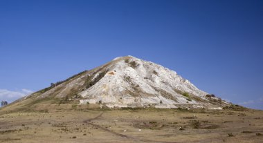 Dağın tepesi