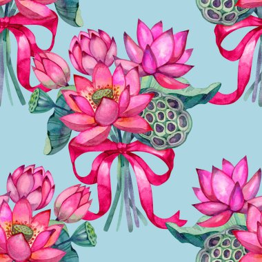 Zarif suluboya desenli. Pembe nilüfer çiçeği buketleri, mor kurdelelerle bağlanmış. Çiçekleri ve egzotik tohumları olan el yapımı Provenkal botanik tasarımı.