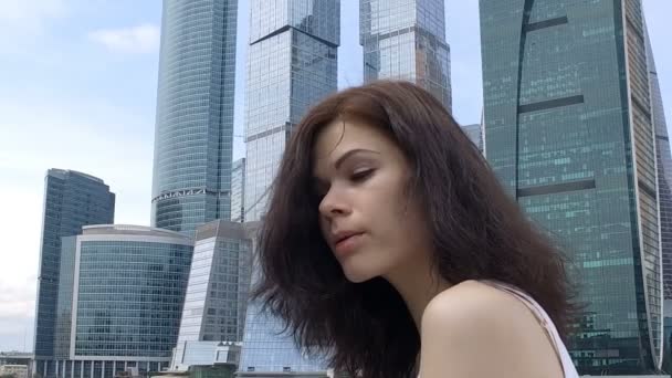 Close up portrait of beautiful young woman — Stock Video