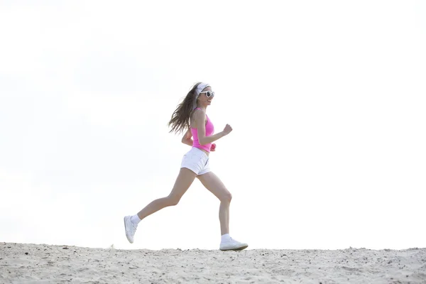 Meisje houdt zich bezig met sport joggen — Stockfoto