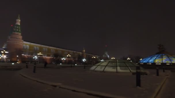 MOSCOW, RUSSIA - JAN 15, 2016: Huge Christmas decoration made of lights was placed on Manezh square in front of Kremlin. Height is 11 m decorations. — Stock Video