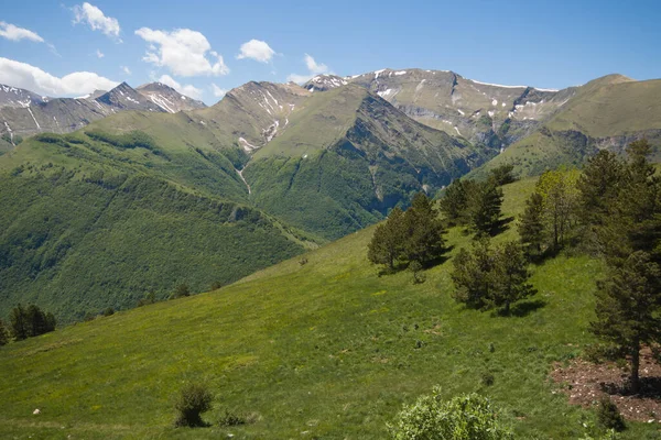 Panoramatický Výhled Nádherné Vrcholky Národního Parku Monti Sibillini Regionu Marche — Stock fotografie