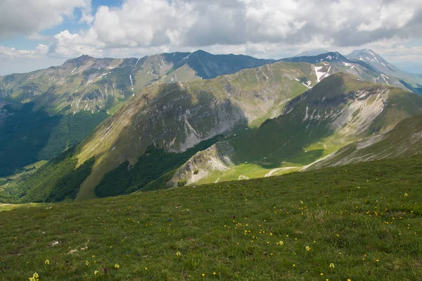 Panoramatický Výhled Vysoké Štíty Národního Parku Monti Sibillini Regionu Marche — Stock fotografie