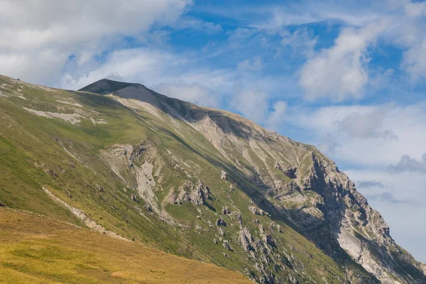 Forca Presta Dan Monte Vettore Manzarasının Panoramik Görünümü — Stok fotoğraf