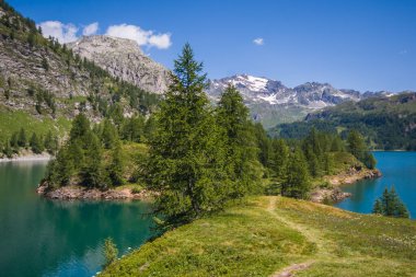 Val Devero, Piemonte, İtalya 'da güzel Dvero gölü ya da Codelago olan cennet yeri.