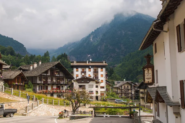 Alagna Valsesia Italia Luglio 2021 Veduta Alagna Valsesia Piccolo Borgo — Foto Stock