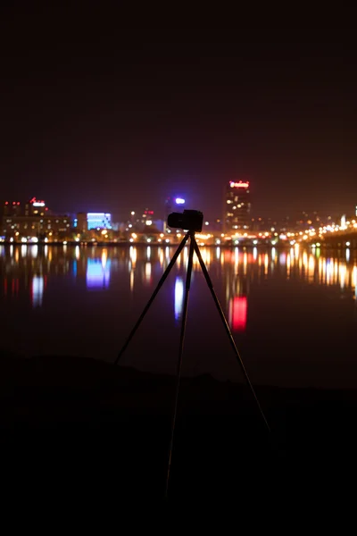 レトロなカメラ市の夜景. — ストック写真